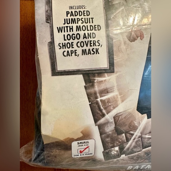 Batman Costume justice league size small - Picture 3 of 3